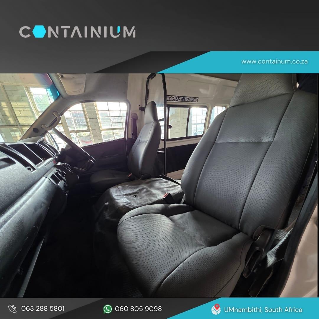 Toyota Quantum Sesfikile Hiace, 16 Seater - Toyota Quantum 2.5 - View 11